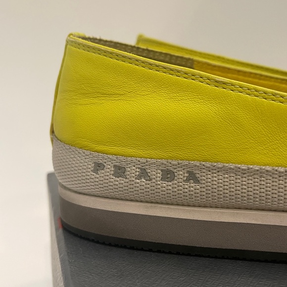 PRE-LOVED PRADA Calzature Donna Sports Leather Loafers with Studs Size: 8.5 - Picture 5 of 8